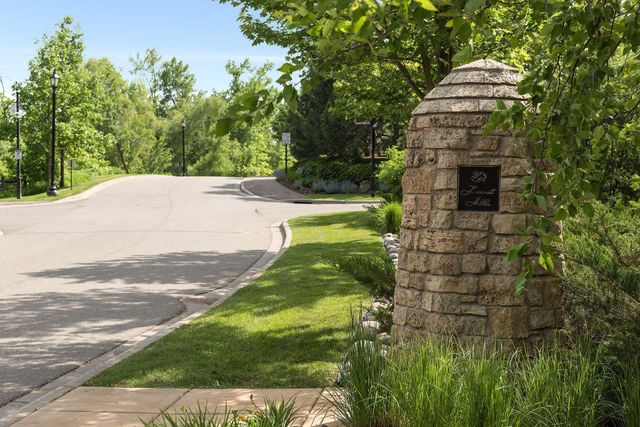 425 Carpenters Point, Wayzata, MN 55391