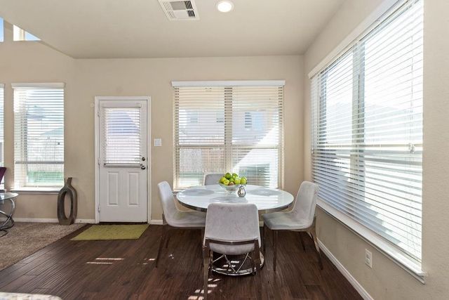 1815 Seville Manor, Fresno, TX 77545