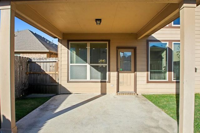 1815 Seville Manor, Fresno, TX 77545