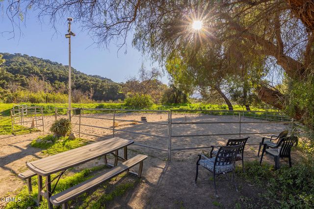 10522 62 Creek Road, Ojai, CA 93023