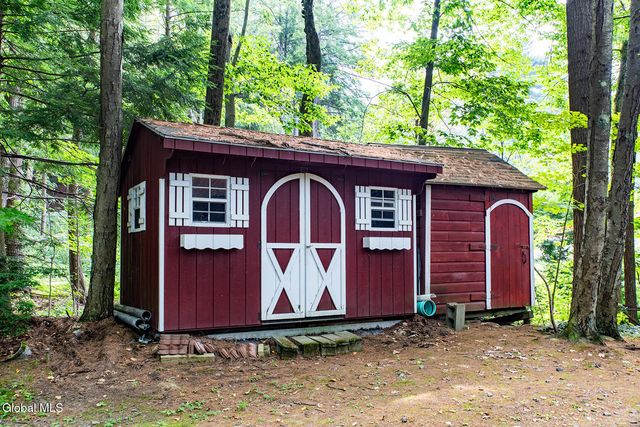 29 Jackson Road, South Glens Falls, NY 12803