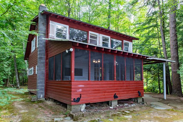 29 Jackson Road, South Glens Falls, NY 12803