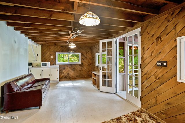 29 Jackson Road, South Glens Falls, NY 12803