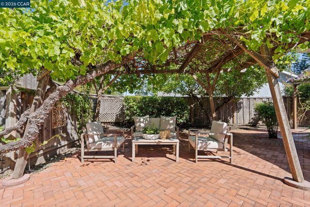 3856 Paseo Grande, Moraga, CA 94556