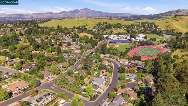 3856 Paseo Grande, Moraga, CA 94556