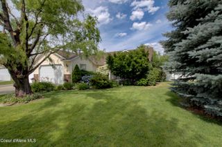 8964 N RAMSGATE LN, Hayden, ID 83835
