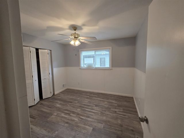 27041 Brettonwoods Street, Madison Heights, MI 48071