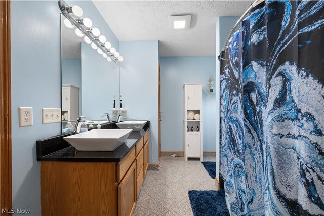 1795 New Milford Road, Atwater, OH 44201