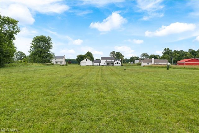 1795 New Milford Road, Atwater, OH 44201