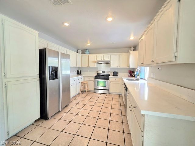 2217 Avery Drive, Las Vegas, NV 89108