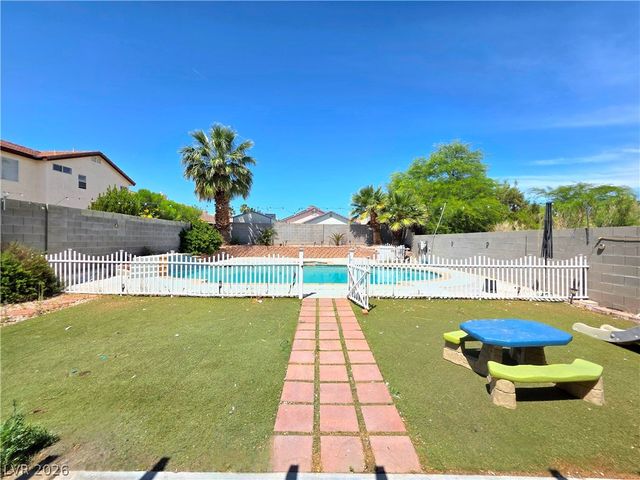 2217 Avery Drive, Las Vegas, NV 89108