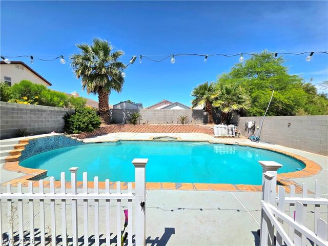 2217 Avery Drive, Las Vegas, NV 89108