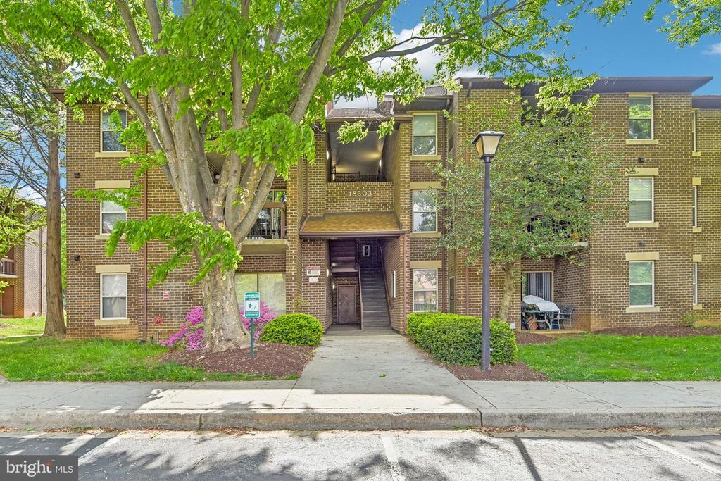 Image 1 of property listing at 18503 SWEET AUTUMN DR #303, Gaithersburg, MD 20879
