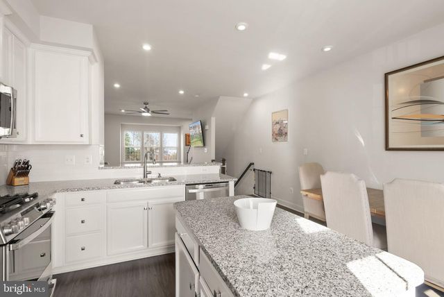 42582 ANTONIA TER, Sterling, VA 20166