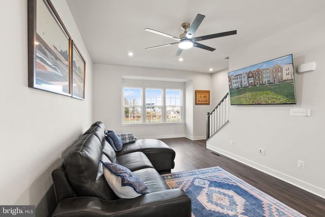 42582 ANTONIA TER, Sterling, VA 20166