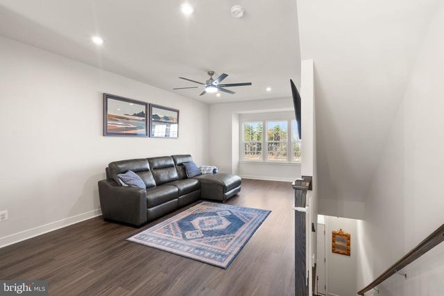 42582 ANTONIA TER, Sterling, VA 20166