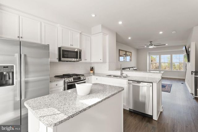 42582 ANTONIA TER, Sterling, VA 20166