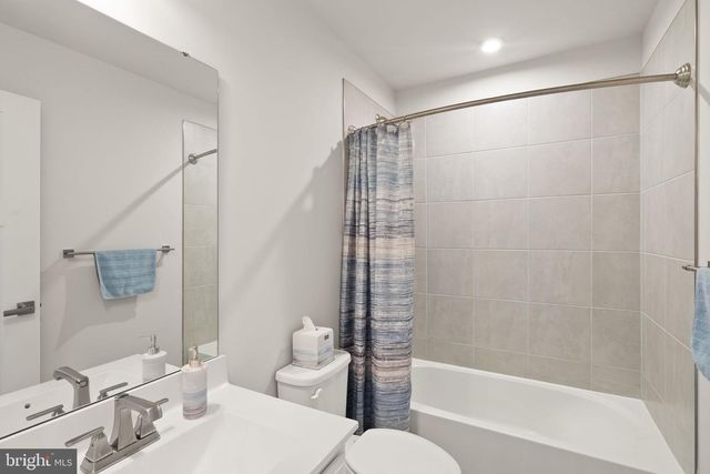 42582 ANTONIA TER, Sterling, VA 20166