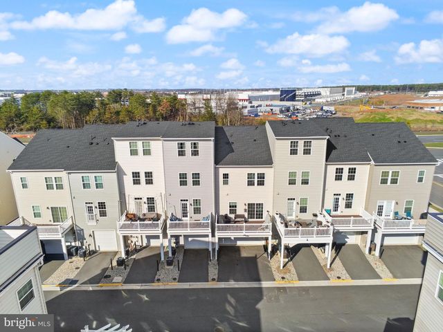 42582 ANTONIA TER, Sterling, VA 20166