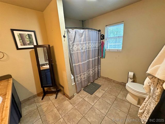 161 Chadwick Lane, Ardmore, OK 73401