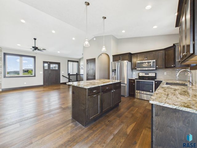 1701 W River Bend St Street, Brandon, SD 57005