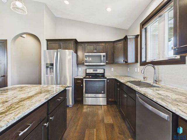 1701 W River Bend St Street, Brandon, SD 57005