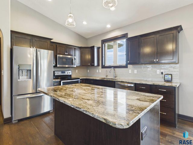 1701 W River Bend St Street, Brandon, SD 57005