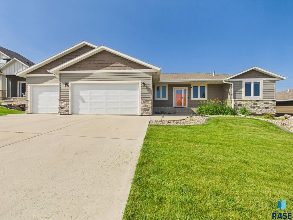 1701 W River Bend St Street, Brandon, SD 57005