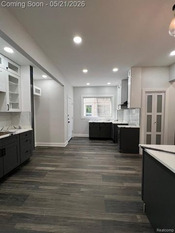 3431 Field Street, Detroit, MI 48214