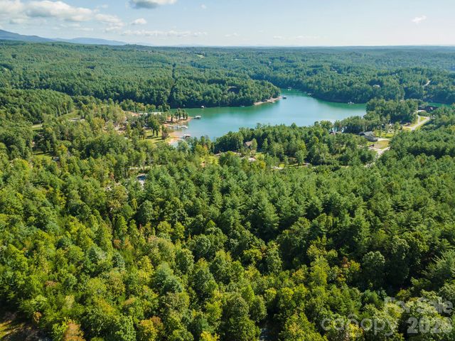 254 Peninsula Reserve Road, Nebo, NC 28761