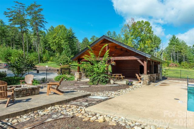 254 Peninsula Reserve Road, Nebo, NC 28761