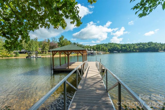 254 Peninsula Reserve Road, Nebo, NC 28761