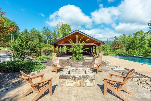 254 Peninsula Reserve Road, Nebo, NC 28761