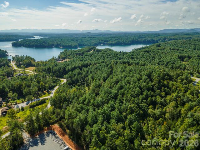 254 Peninsula Reserve Road, Nebo, NC 28761