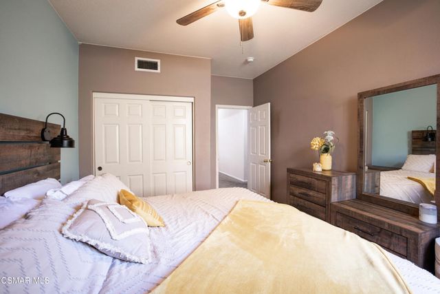 2094 Creekridge Avenue, Simi Valley, CA 93065