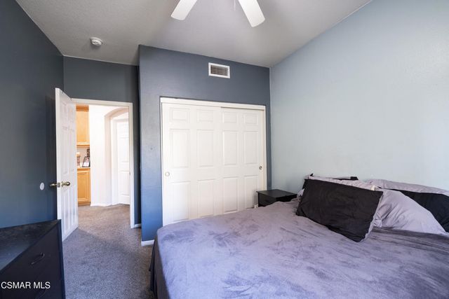2094 Creekridge Avenue, Simi Valley, CA 93065