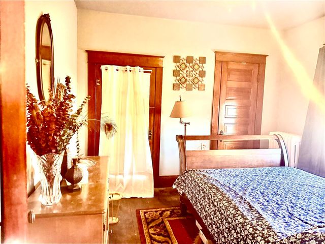 1022 N Bond Street, Saginaw, MI 48602