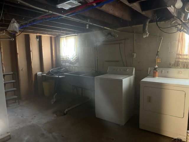 1022 N Bond Street, Saginaw, MI 48602