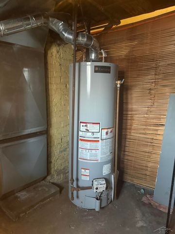 1022 N Bond Street, Saginaw, MI 48602