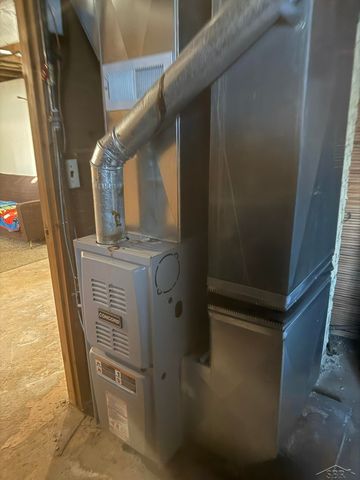 1022 N Bond Street, Saginaw, MI 48602