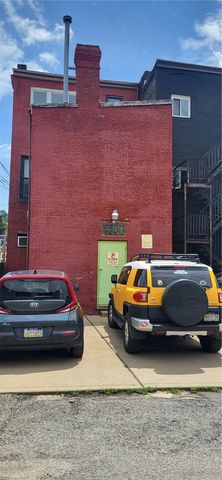 5239 Butler St, Lawrenceville, PA 15201