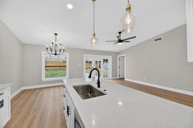 1740 LAKEVIEW VILLAGE DRIVE, Brandon, FL 33510