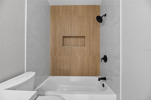 1740 LAKEVIEW VILLAGE DRIVE, Brandon, FL 33510