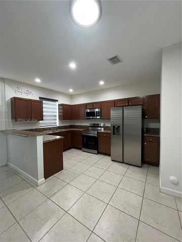 23218 SW 113th Psge 23218, Homestead, FL 33032