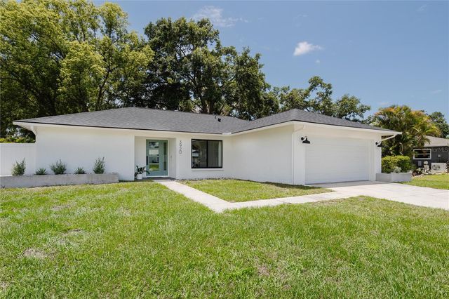 3920 BASSWOOD DRIVE, Sarasota, FL 34232