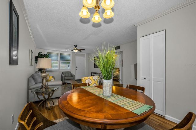 4915 BAY STREET NE 327, St Petersburg, FL 33703