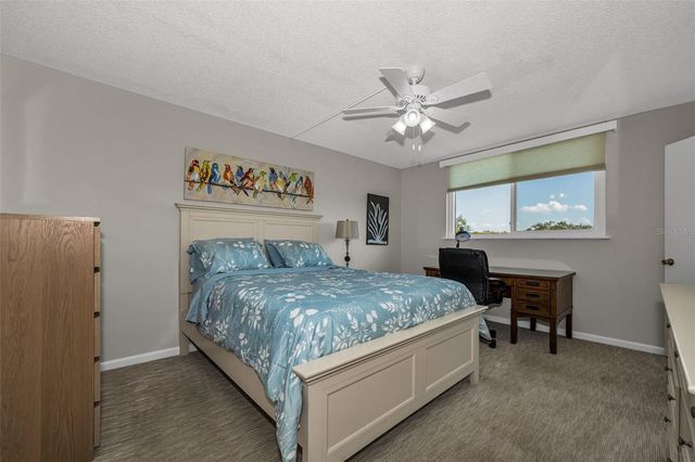 4915 BAY STREET NE 327, St Petersburg, FL 33703