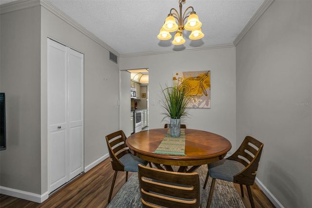 4915 BAY STREET NE 327, St Petersburg, FL 33703