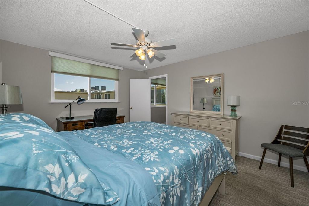 Image 23 of property listing at 4915 BAY STREET NE 327, St Petersburg, FL 33703