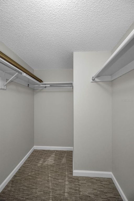 Image 26 of property listing at 4915 BAY STREET NE 327, St Petersburg, FL 33703